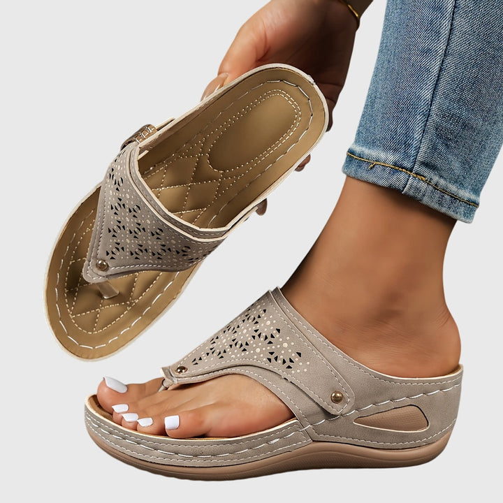 Anika - Sandales à Tongs