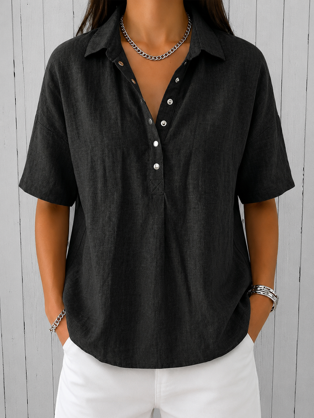 Ava | Blouse with Collar and Button