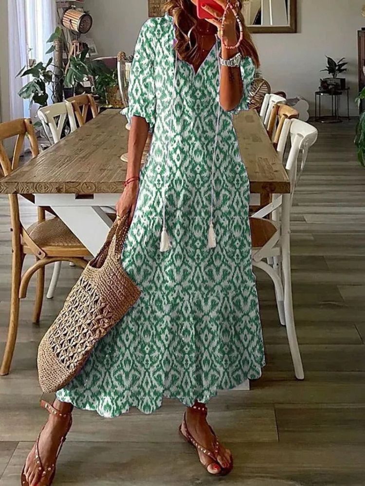 Élodie™ — Elegant Velvet Floral Maxi Dress