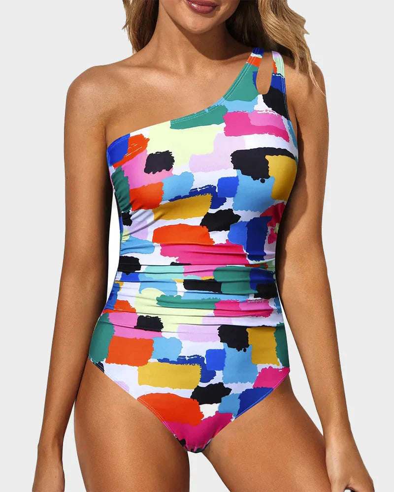 Demi | Flattering Swimsuit