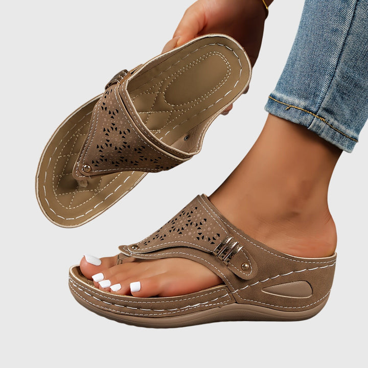 Anika - Sandales à Tongs