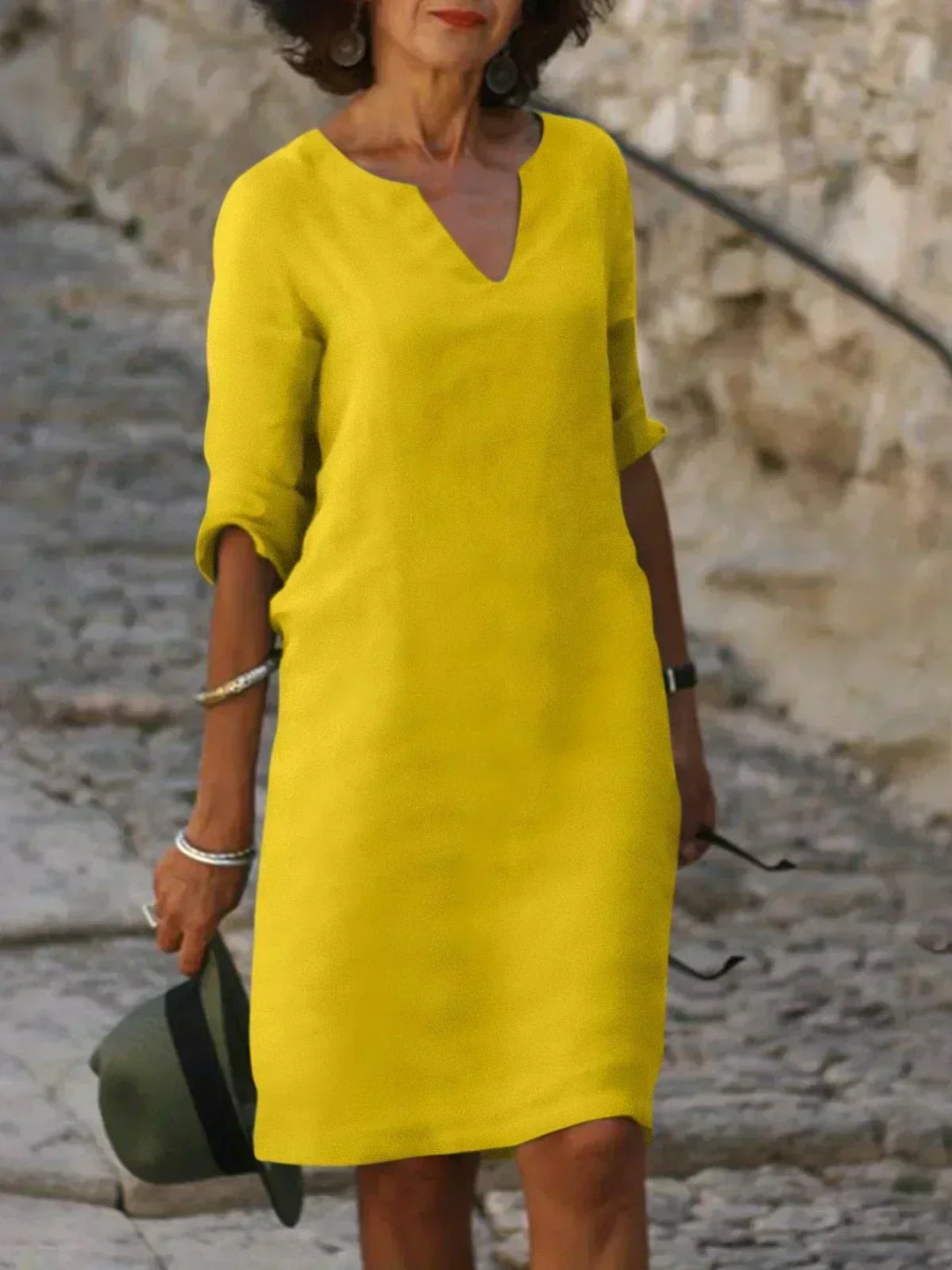 AMELIA | FLATTERING DRESS